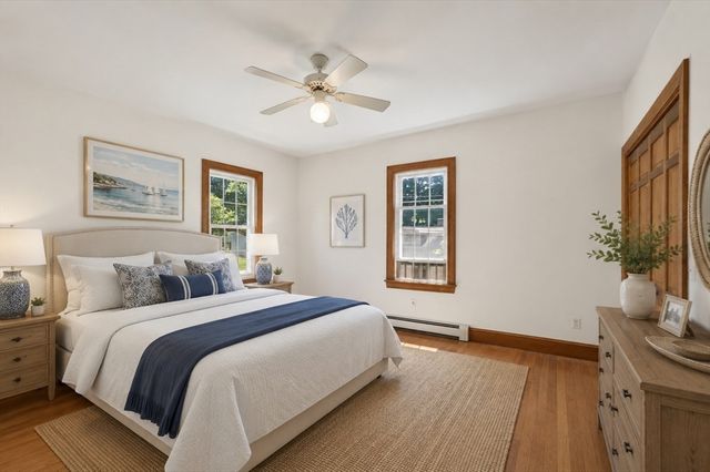 594 Slocum Rd, Dartmouth, MA 02747