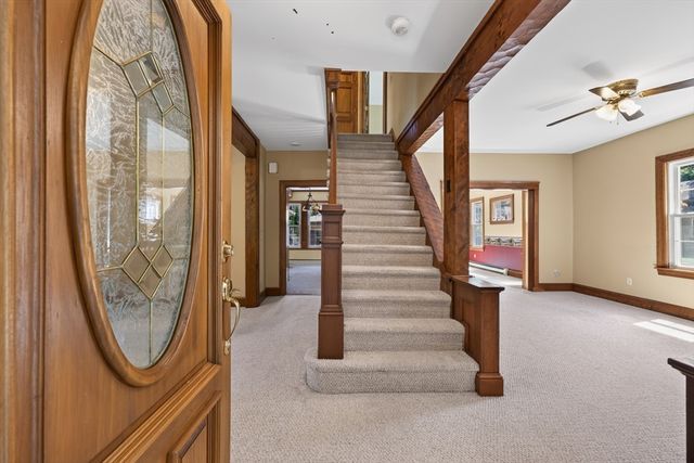 594 Slocum Rd, Dartmouth, MA 02747