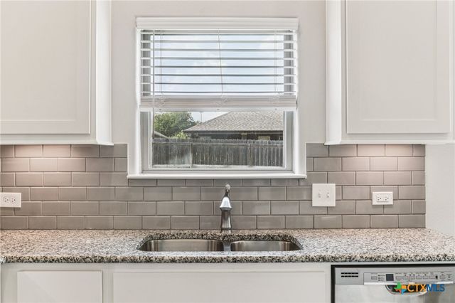 708 Holstein Drive, Belton, TX 76513