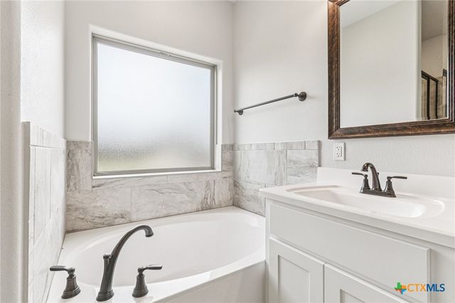 708 Holstein Drive, Belton, TX 76513