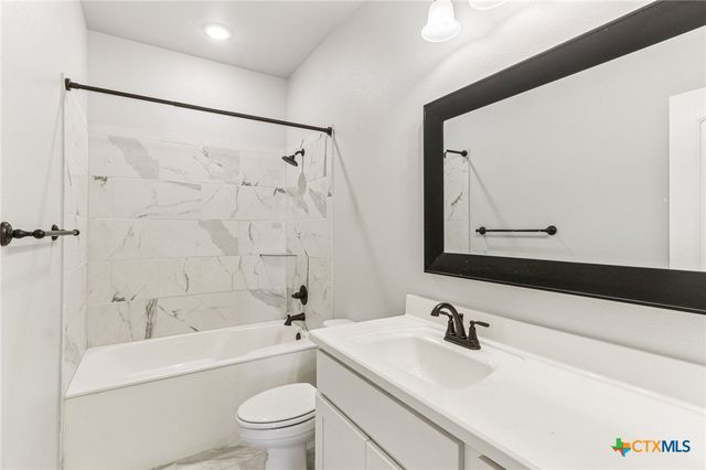 708 Holstein Drive, Belton, TX 76513