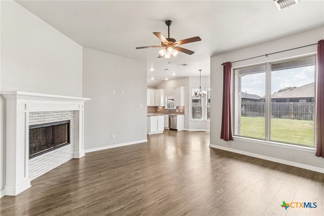 708 Holstein Drive, Belton, TX 76513