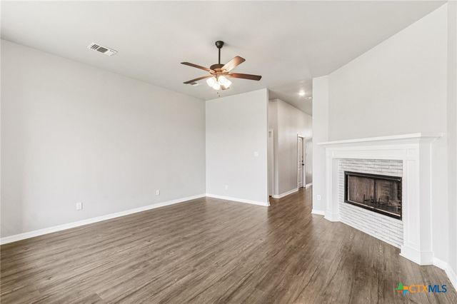 708 Holstein Drive, Belton, TX 76513