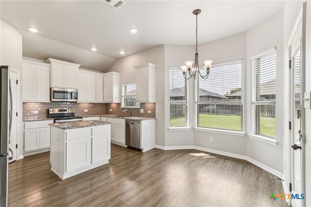 708 Holstein Drive, Belton, TX 76513