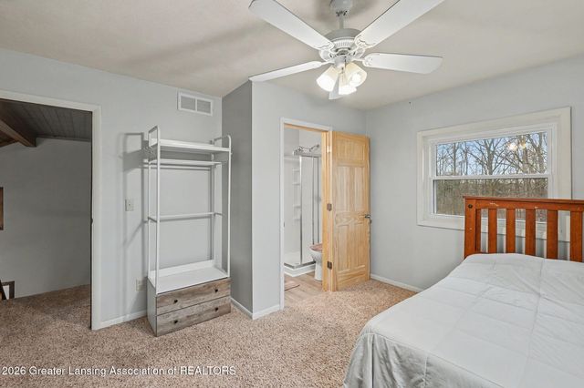 3161 Island Highway, Charlotte, MI 48813