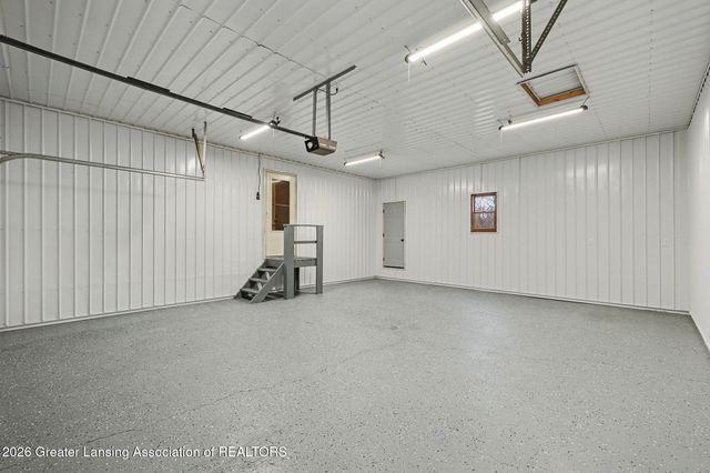 3161 Island Highway, Charlotte, MI 48813