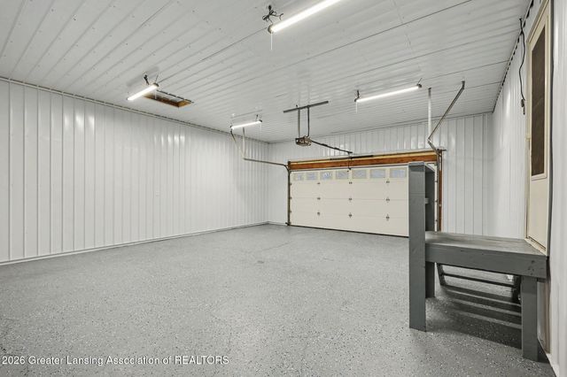 3161 Island Highway, Charlotte, MI 48813