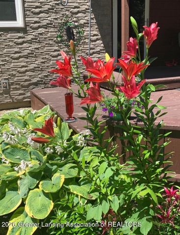 3161 Island Highway, Charlotte, MI 48813