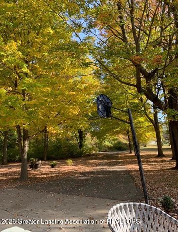 3161 Island Highway, Charlotte, MI 48813