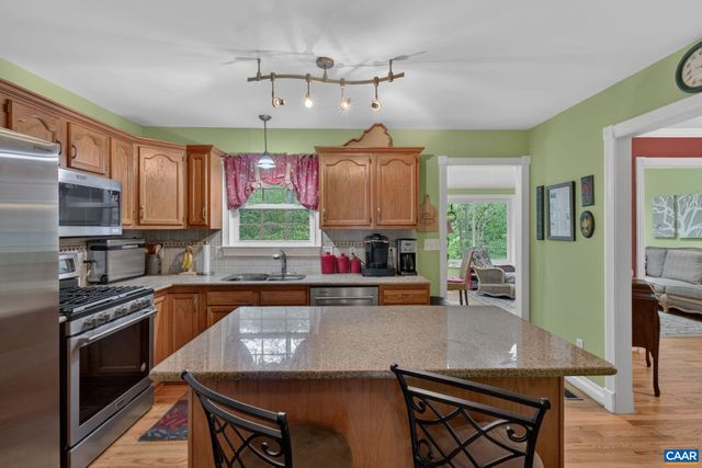 296 JEFFERSON DR, Palmyra, VA 22963