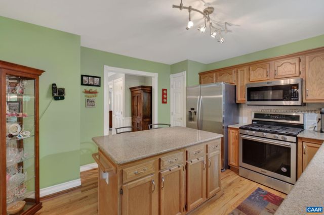 296 JEFFERSON DR, Palmyra, VA 22963