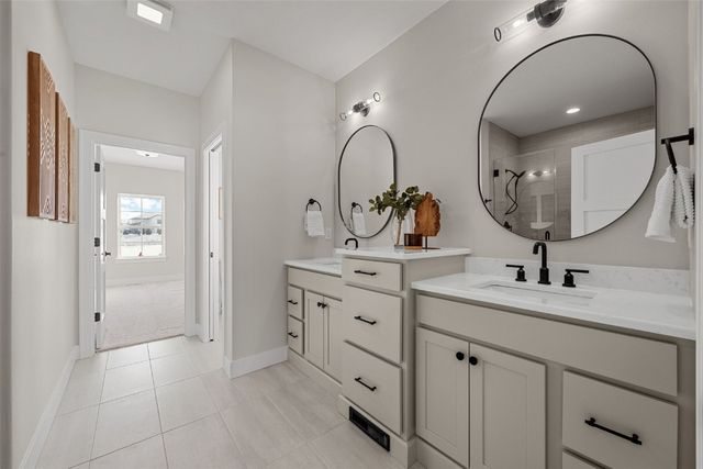 5396 Silver Rock Dr, Marion, IA 52302