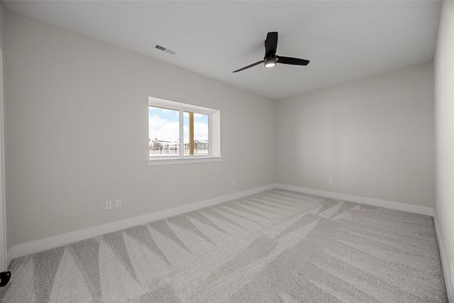 5396 Silver Rock Dr, Marion, IA 52302