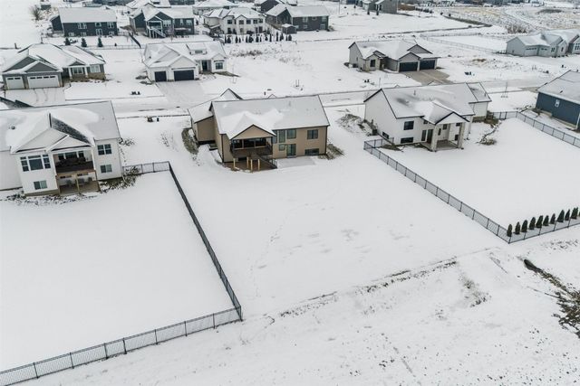 5396 Silver Rock Dr, Marion, IA 52302