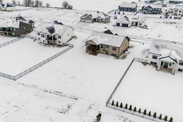 5396 Silver Rock Dr, Marion, IA 52302