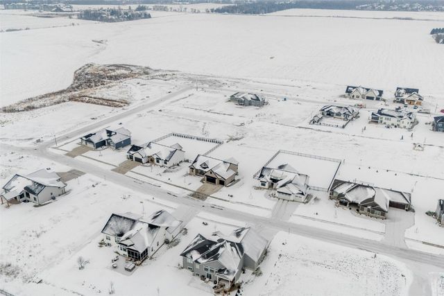 5396 Silver Rock Dr, Marion, IA 52302