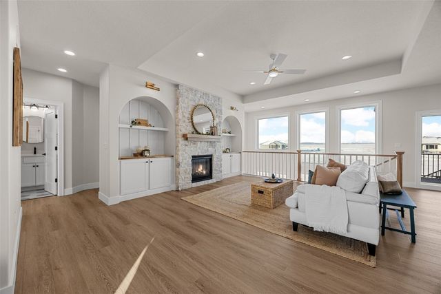 5396 Silver Rock Dr, Marion, IA 52302