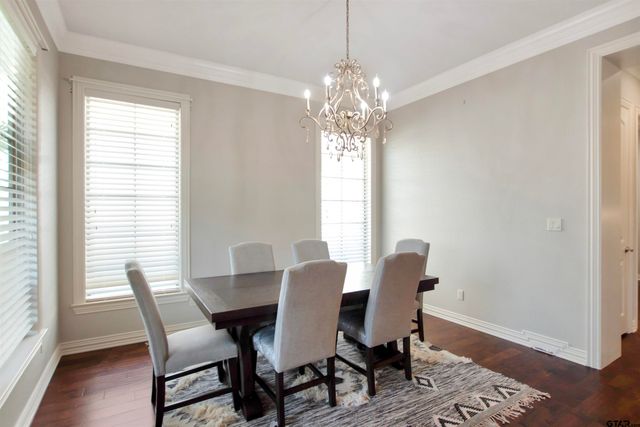 745 Esperanza Pl, Tyler, TX 75703