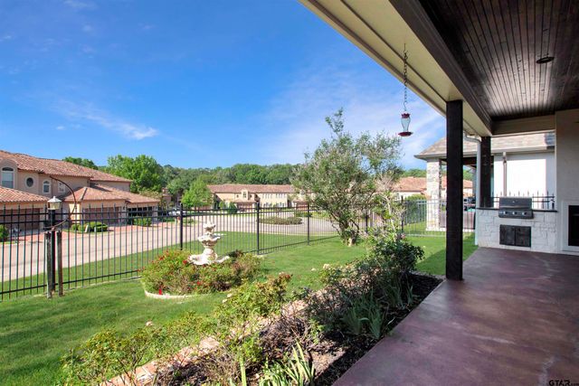 745 Esperanza Pl, Tyler, TX 75703