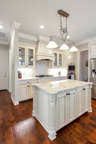 745 Esperanza Pl, Tyler, TX 75703