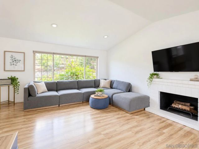 6590 High Knoll, San Diego, CA 92111