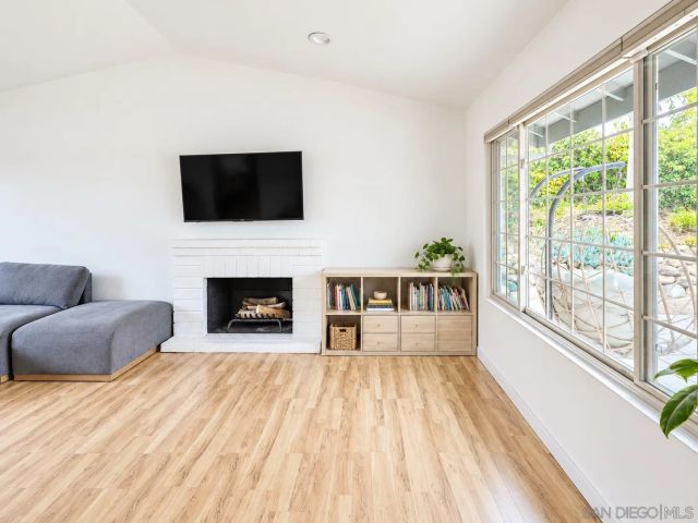 6590 High Knoll, San Diego, CA 92111