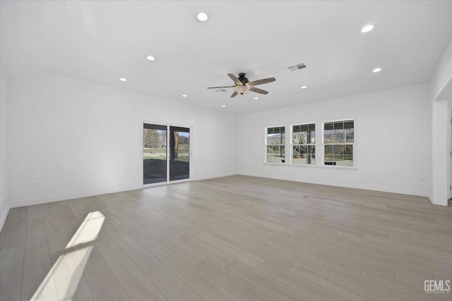 30150 Jamaica Dunes Drive, Tehachapi, CA 93561