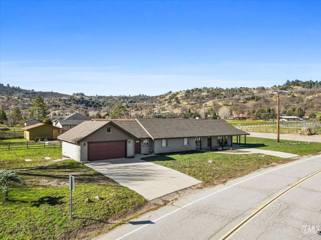 30150 Jamaica Dunes Drive, Tehachapi, CA 93561
