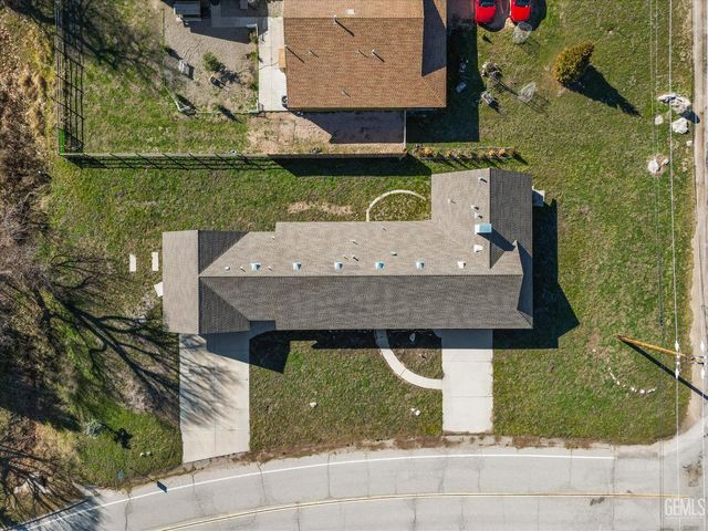 30150 Jamaica Dunes Drive, Tehachapi, CA 93561