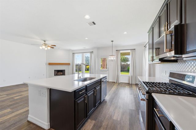 3547 Sunlight Springs Street, Richmond, TX 77406