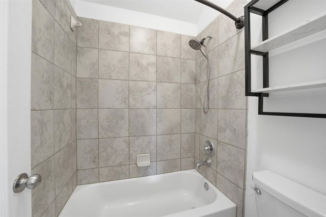 3547 Sunlight Springs Street, Richmond, TX 77406