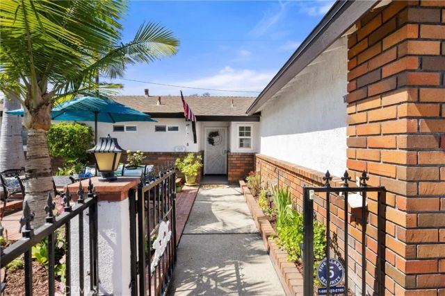 626 S Corta, Santa Ana, CA 92704