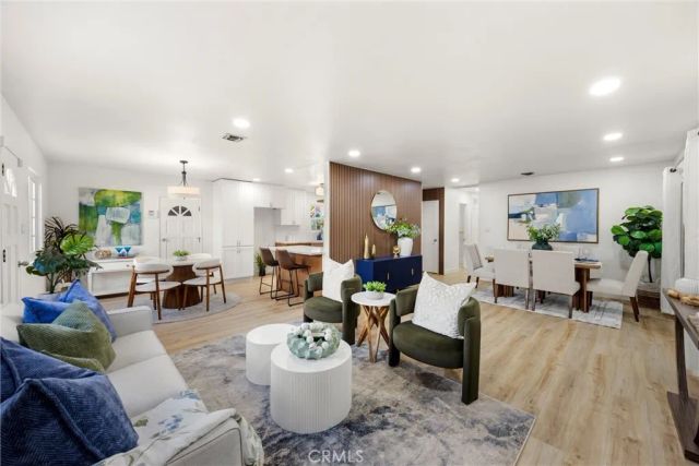 626 S Corta, Santa Ana, CA 92704