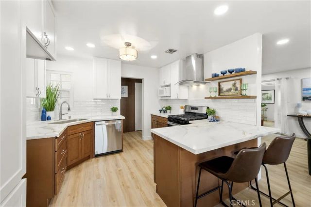 626 S Corta, Santa Ana, CA 92704