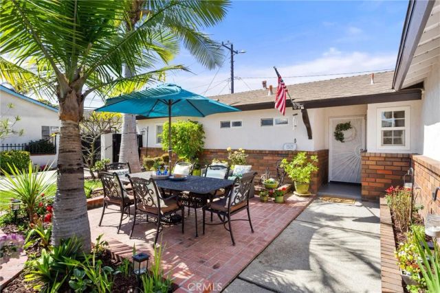 626 S Corta, Santa Ana, CA 92704