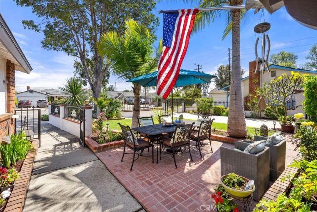 626 S Corta, Santa Ana, CA 92704