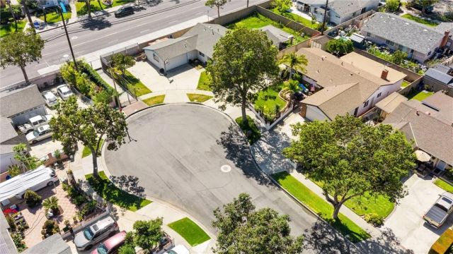 626 S Corta, Santa Ana, CA 92704