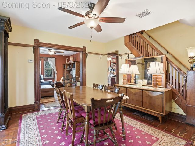 203 Lincoln Street, Chelsea, MI 48118