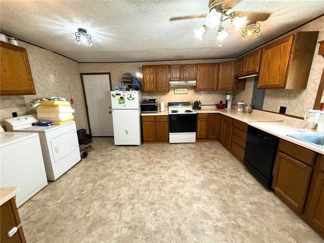 415 W 9th Street, Maryville, MO 64468