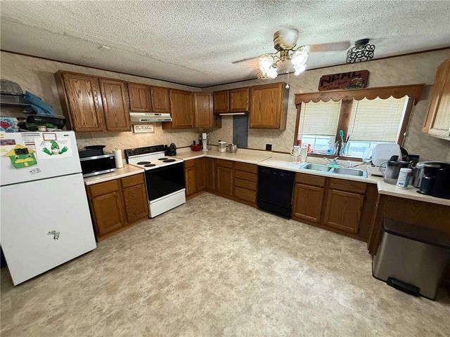 415 W 9th Street, Maryville, MO 64468