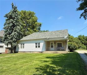 415 W 9th Street, Maryville, MO 64468