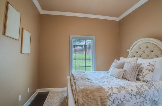 87 W Valley View Drive, Russellville, AR 72802