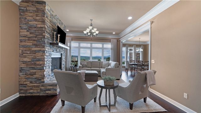 87 W Valley View Drive, Russellville, AR 72802