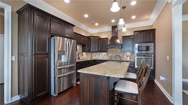 87 W Valley View Drive, Russellville, AR 72802