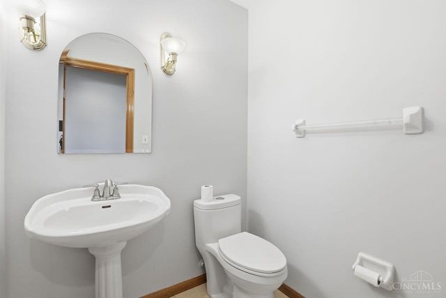 7176 Crown Pointe Drive, Liberty Twp, OH 45011