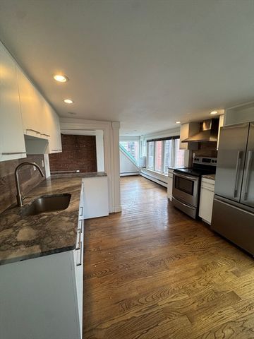 12 Aberdeen St 3, Boston, MA 02215