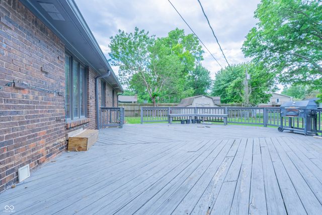 202 Meander Way, Greenwood, IN 46142