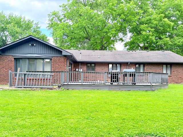 202 Meander Way, Greenwood, IN 46142