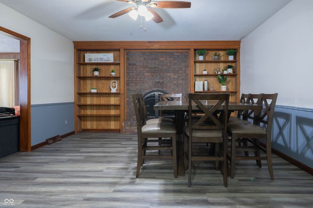 202 Meander Way, Greenwood, IN 46142