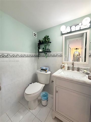 17021 N Bay Road 802, Sunny Isles Beach, FL 33160